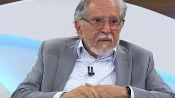Carlos Alberto de Nóbrega recebe alta hospitalar após cirurgia cardíaca em São Paulo