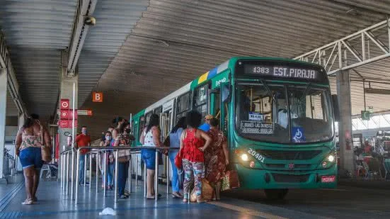 Final de linha de Pernambués volta a receber ônibus após conclusão de obras