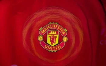 Manchester United avalia substitutos para Michael Carrick após sequência negativa na temporada - Imagem 1